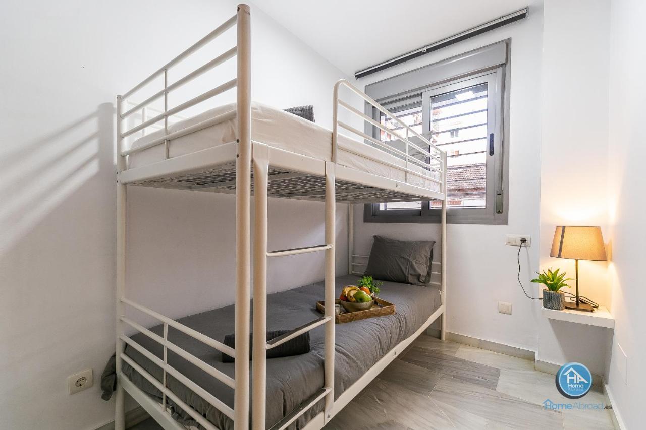 Malaga Boutique Stay - Carlos Haya Area With Parking エクステリア 写真