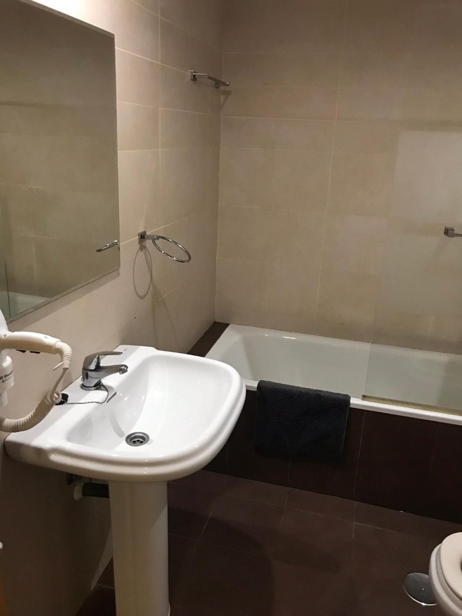Malaga Boutique Stay - Carlos Haya Area With Parking エクステリア 写真