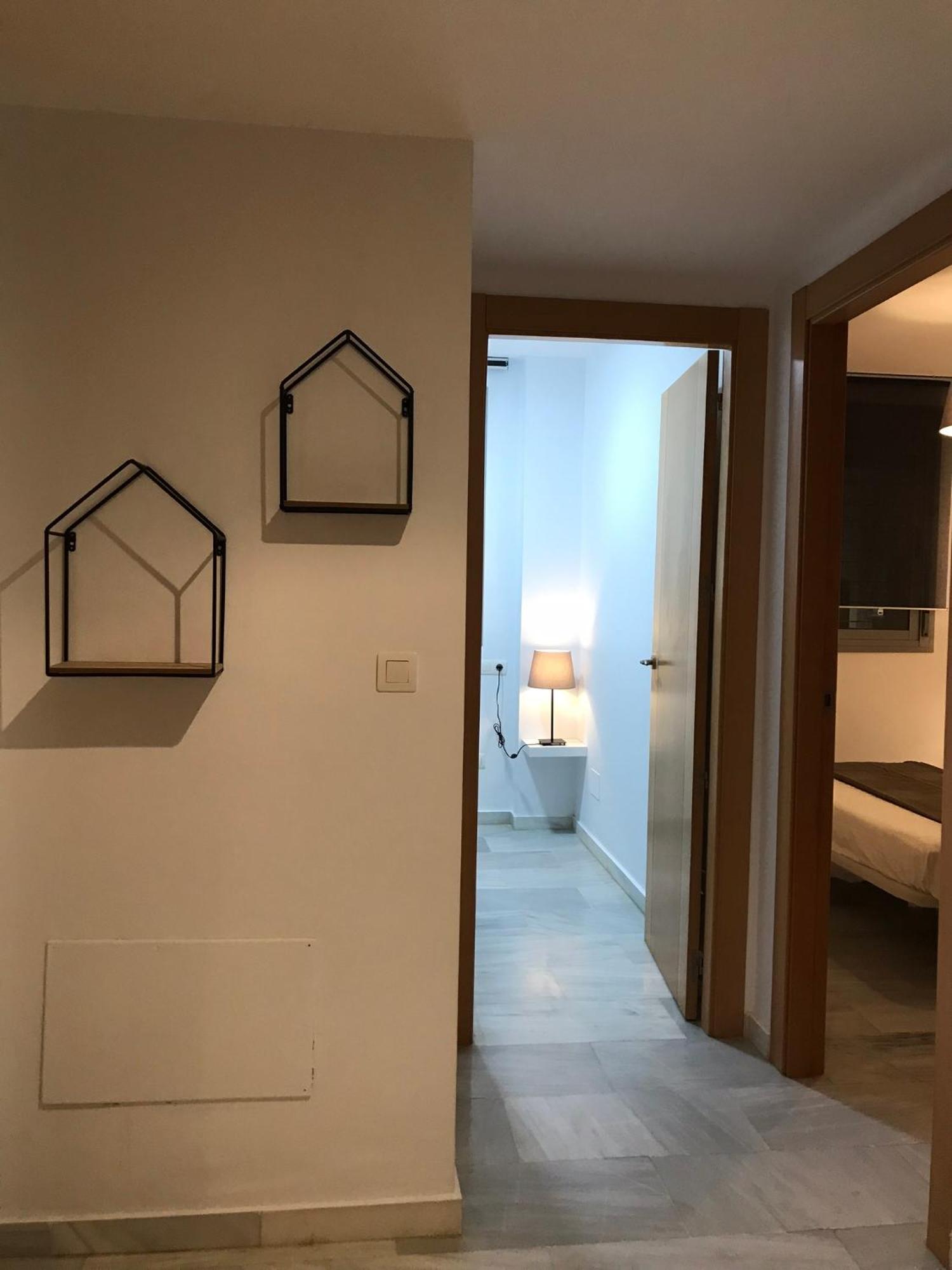 Malaga Boutique Stay - Carlos Haya Area With Parking エクステリア 写真